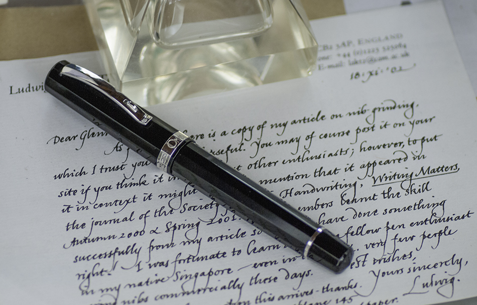 OMAS Paragon HT
